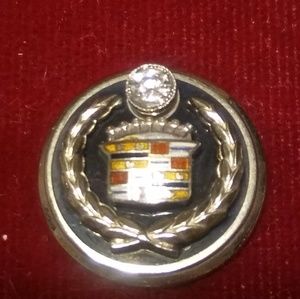 Cadillac Tie/Lapel Pin 10k White Gold w/Diamond